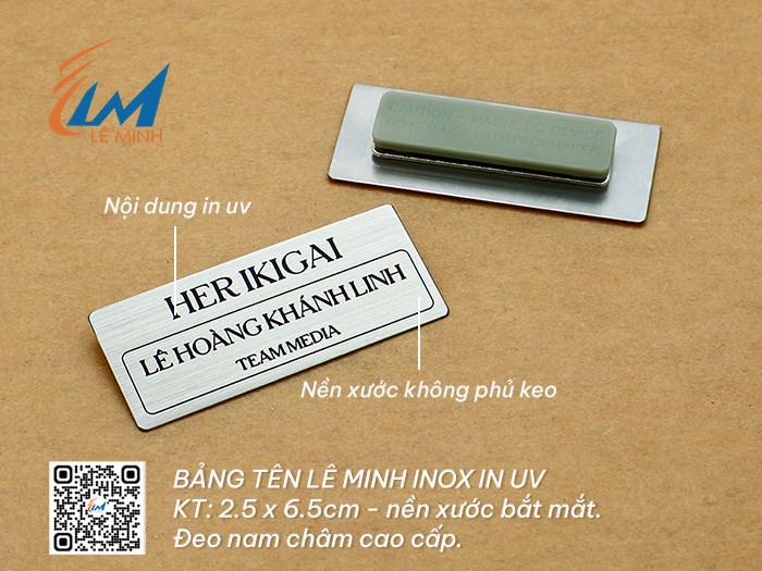 LÀM BẢNG TÊN ĐEO ÁO BẰNG INOX IN UV