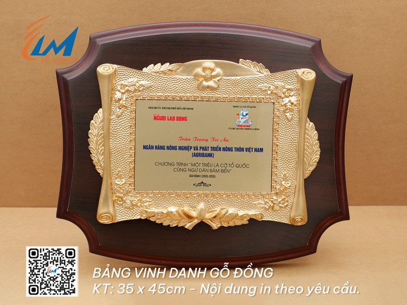 BẢNG VINH DANH GỖ ĐỒNG 35CM X 45CM