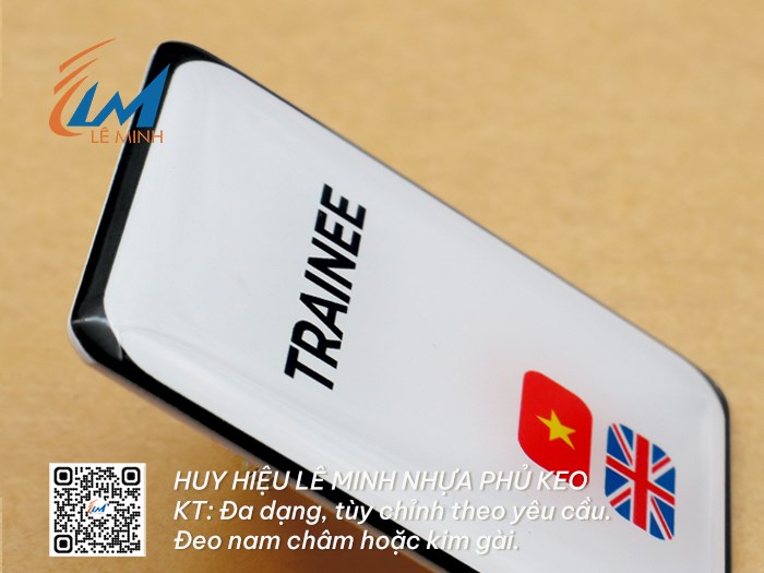 HUY HIỆU NHỰA PHỦ KEO